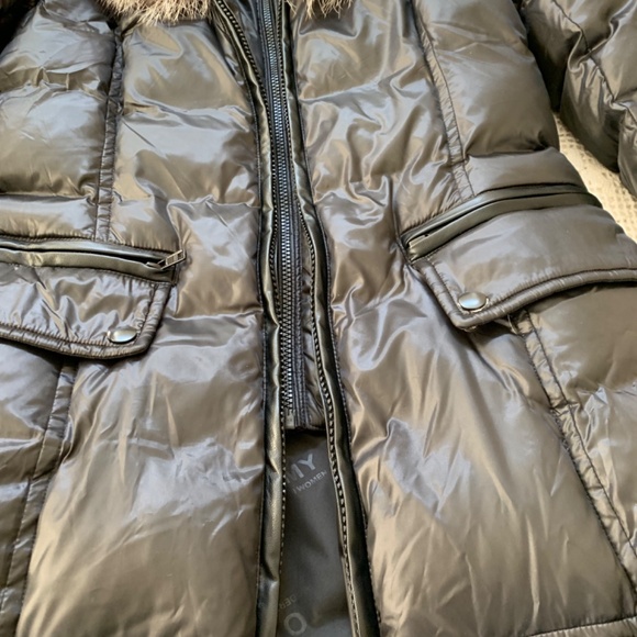 BLACK DOWN  WINTER COAT - M/S - Picture 13 of 16